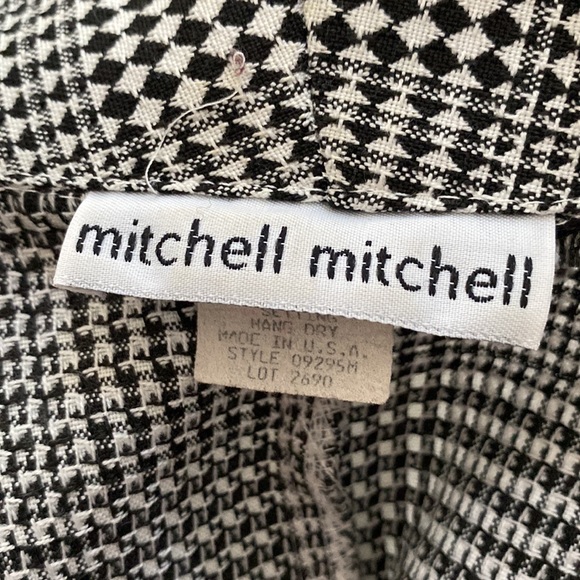 Back in the day - Black & White Blazer - Picture 10 of 11